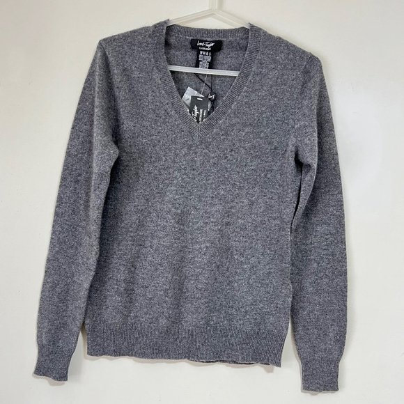 NEW  Lord & Taylor 100% 2-Ply Cashmere Sweater Purchased at Husdon Bay. - Picture 10 of 16